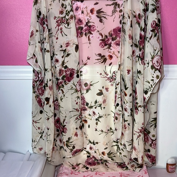 Floral Sheer Kimono - Picture 3 of 7